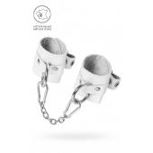 Белые мягкие кожаные наручники с люверсами - Pecado - купить с доставкой в Белгороде