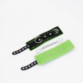 Черно-зеленые кожаные наручники с зеленой строчкой - Crazy Handmade - купить с доставкой в Белгороде