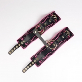 Черные кожаные оковы с розовой строчкой - Crazy Handmade - купить с доставкой в Белгороде