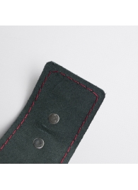 Черные кожаные наручники с красной строчкой - Crazy Handmade - купить с доставкой в Белгороде