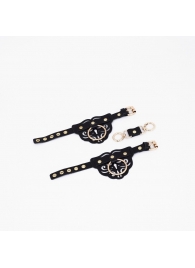 Черные кожаные наручники с клепками, кольцами и золотистой фурнитурой - Crazy Handmade - купить с доставкой в Белгороде